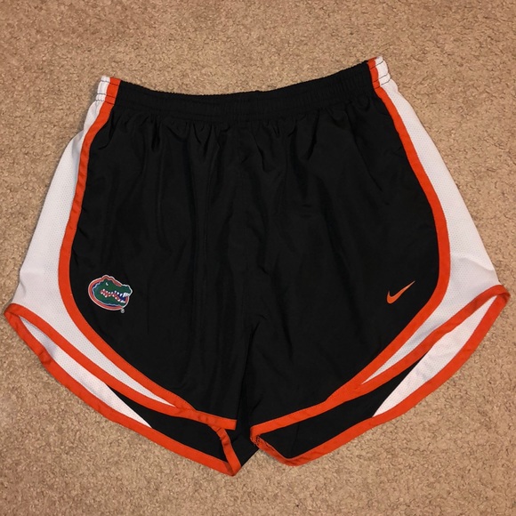Nike shorts - Picture 1 of 3